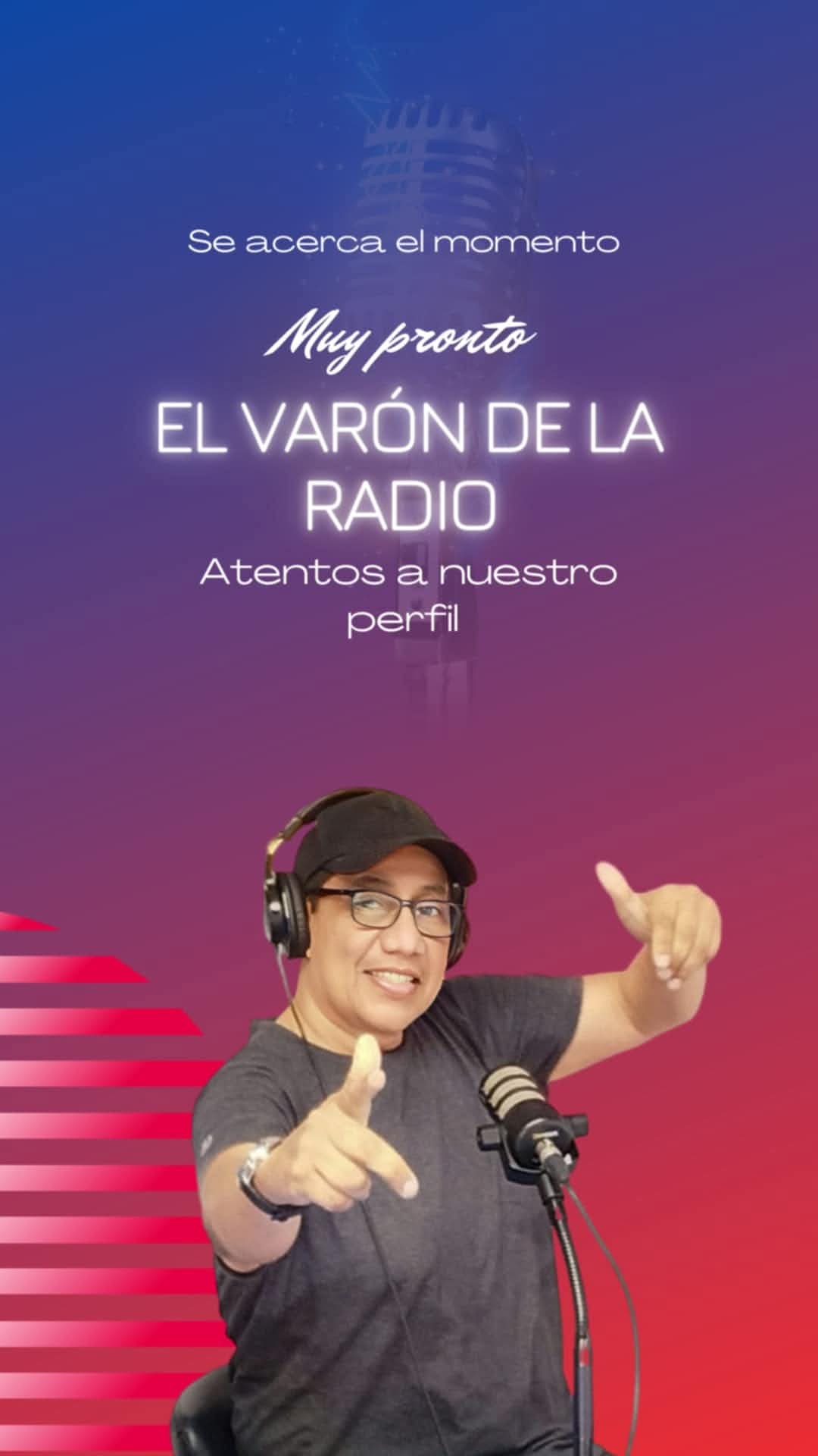 Darwin Suazo Silva, El Varón de la Radio, frente al micrófono